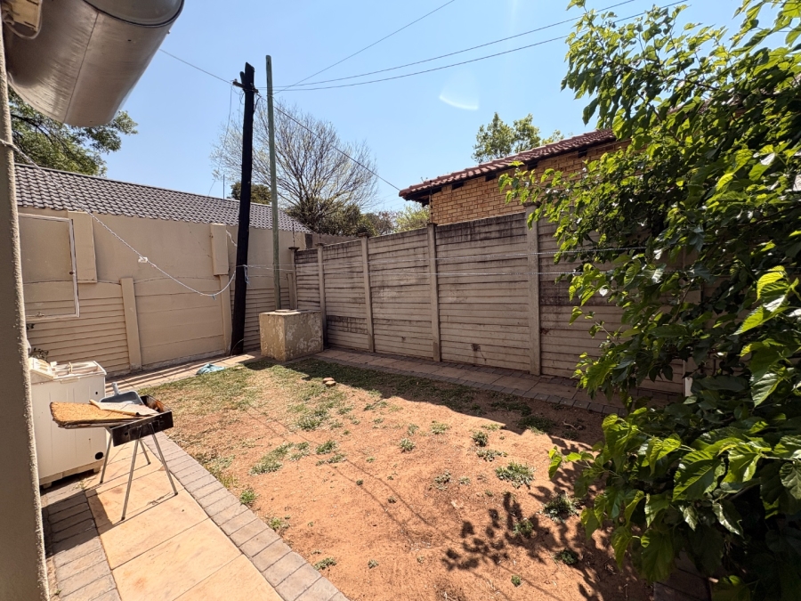 6 Bedroom Property for Sale in Wilkoppies North West